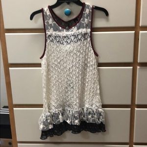 BKE Boutique Tank top ~ size small.